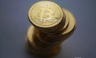 比特币背后的混沌江湖：有玩家血本无归，大妈跑步进场
